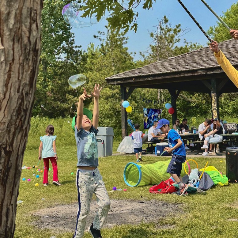 Outdoor bubble activity